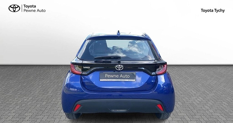 Toyota Yaris cena 67900 przebieg: 63742, rok produkcji 2022 z Tychy małe 211